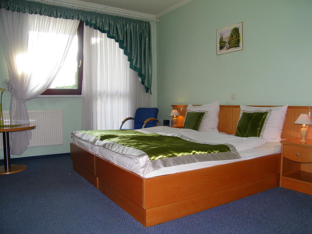 Hotel Restauracja Tawerna Gliwice Rom bilde