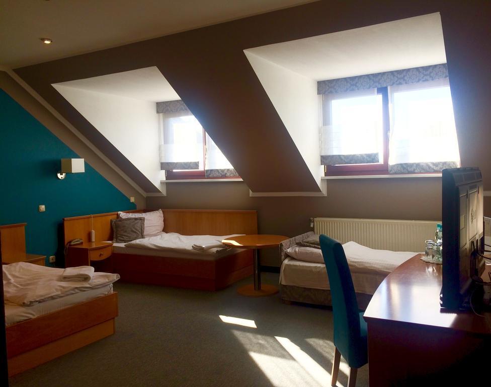 Hotel Restauracja Tawerna Gliwice Eksteriør bilde